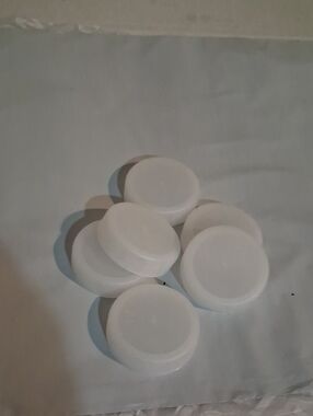 Gallon plastic caps qty 50 Craft Supplies